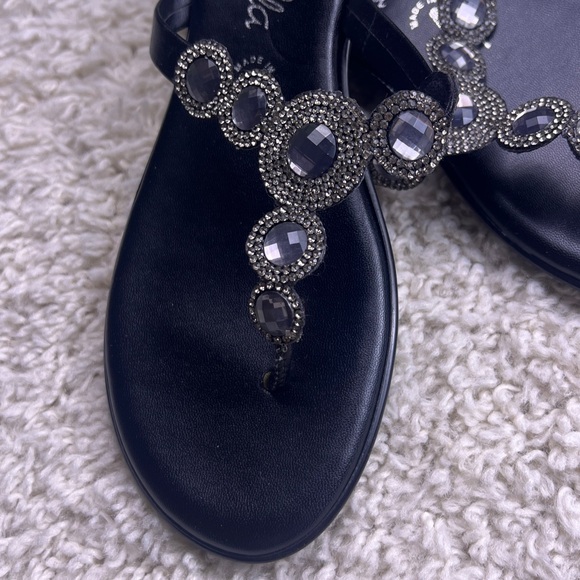 WOMENS BLACK SIZE 7 TOSCANELLA SANDALS WITH RHINESTONE DESIGN SIZE 7 NWOT - Picture 2 of 10